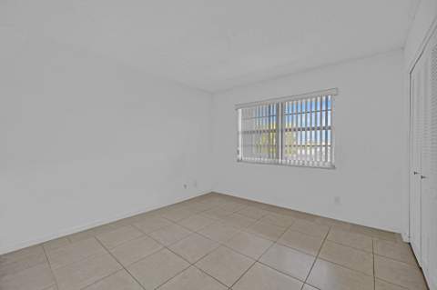 8735 Ramblewood Drive #409, Coral Springs FL - photo 20 of 25