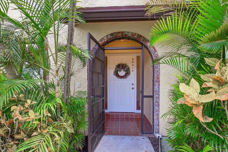 2 bedroom Villa at 23410 Bar Lake Drive, Lakes Of Boca Barwood 2, Boca Raton — photo 4