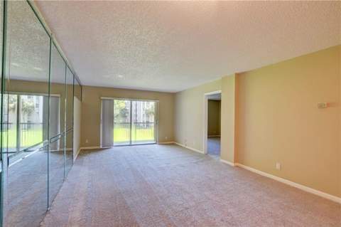 8735 Ramblewood Drive #212, Coral Springs FL - photo 7 of 22