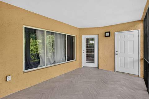 2300 NW 33rd Street #904, Oakland Park FL - photo 18 of 30