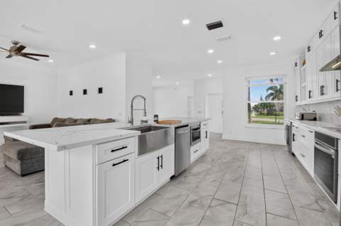 7001 Chesapeake Circle, Boynton Beach FL - photo 17 of 52