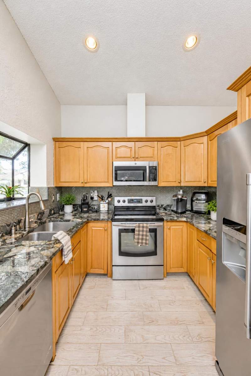 2 bedroom Single Family Residence at 980 Rainberry Lake Drive, Rainberry Lake Ph Iii-A, Delray Beach — photo 4