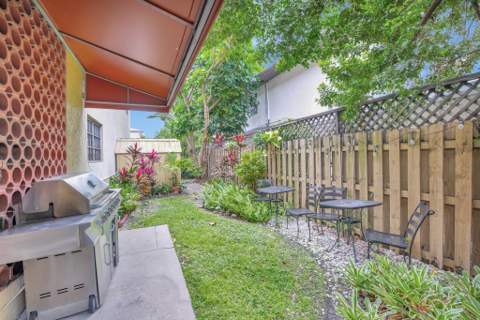 917 NE 16th Avenue #7, Fort Lauderdale FL - photo 19 of 39