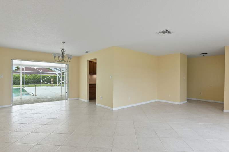 3 bedroom Single Family Residence at 1934 SE Tickridge Road, South Port St Lucie Unit 6, Port St. Lucie — photo 4