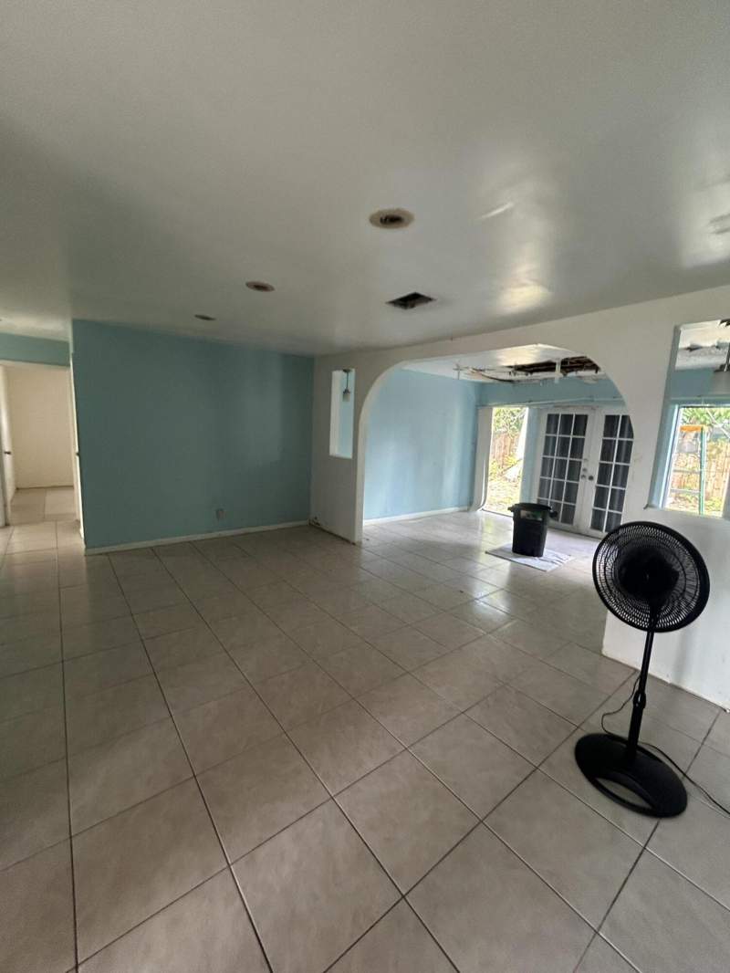 4 bedroom Single Family Residence at 6831 Scott Street, Driftwood Acres No 4, Hollywood — photo 5