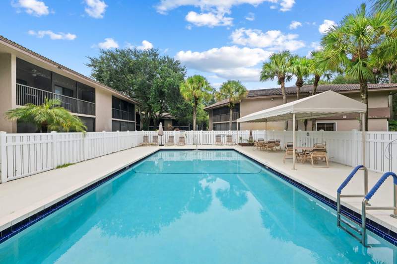 2 bedroom Condominium at 9503 NW 2nd Place #3-B, Kingsport Estates Condo, Coral Springs — photo 3