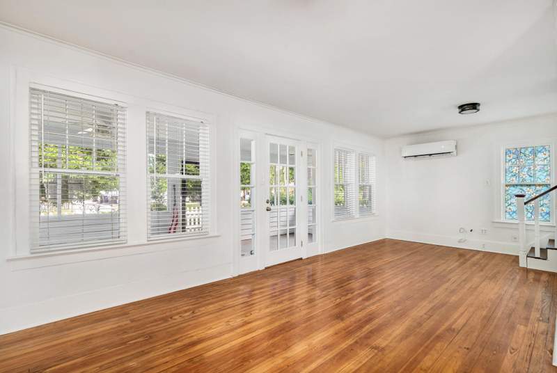 5 bedroom Single Family Residence at 3901 Washington Road, Antique Row, West Palm Beach — photo 3