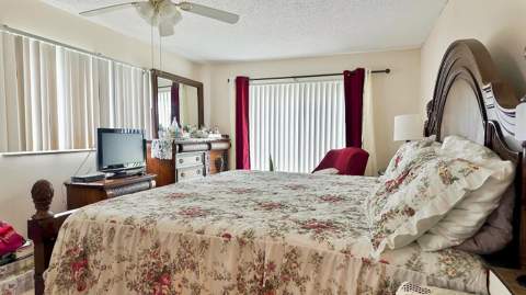 1061 NW 85th Terrace #A111, Plantation FL - photo 11 of 17