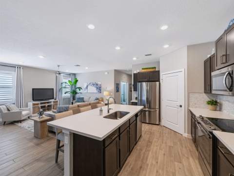 4600 NW Exchange Avenue, Jensen Beach FL - photo 6 of 17