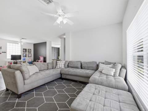 5676 Azalea Circle, West Palm Beach FL - photo 8 of 47