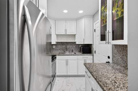 3040 NE 16th Avenue #110, Oakland Park FL - photo 12 of 33