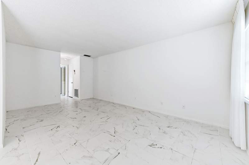 1 bedroom Condominium at 1225 NW 21st Street #17-1710, Vista Del Lago, Stuart — photo 4