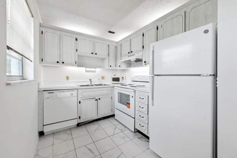 1225 NW 21st Street #17-1710, Stuart FL - photo 6 of 31