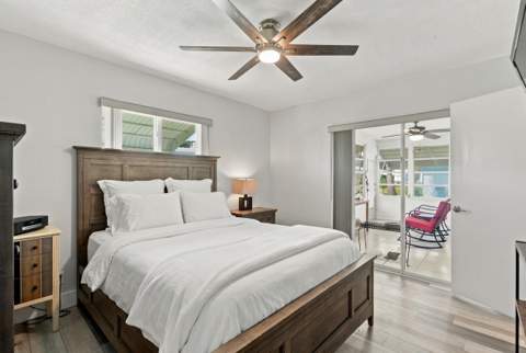 1100 Siesta Avenue, Boynton Beach FL - photo 8 of 17