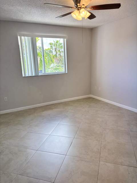 2640 S University Drive #305, Davie FL - photo 11 of 34
