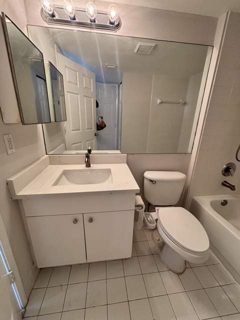 2640 S University Drive #305, Davie FL - photo 15 of 34