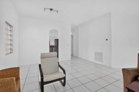 15891 SW 14th Street, Pembroke Pines FL - photo 9 of 52