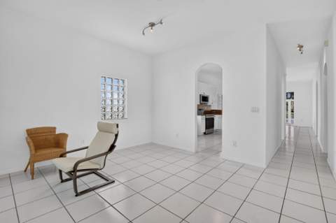 15891 SW 14th Street, Pembroke Pines FL - photo 10 of 52