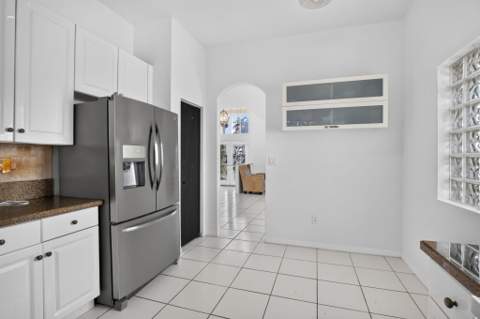 15891 SW 14th Street, Pembroke Pines FL - photo 13 of 52