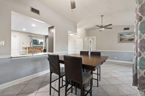 5111 Eagle Drive, Fort Pierce FL - photo 9 of 37