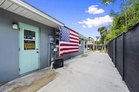5111 Eagle Drive, Fort Pierce FL - photo 24 of 37
