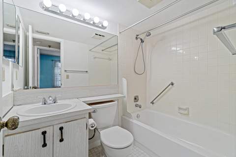 4640 Lucerne Lakes Boulevard #303, Lake Worth FL - photo 19 of 26