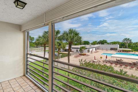 4640 Lucerne Lakes Boulevard #303, Lake Worth FL - photo 21 of 26
