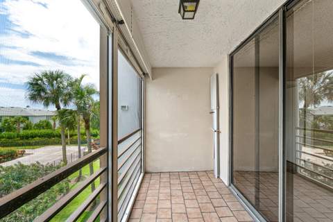 4640 Lucerne Lakes Boulevard #303, Lake Worth FL - photo 23 of 26