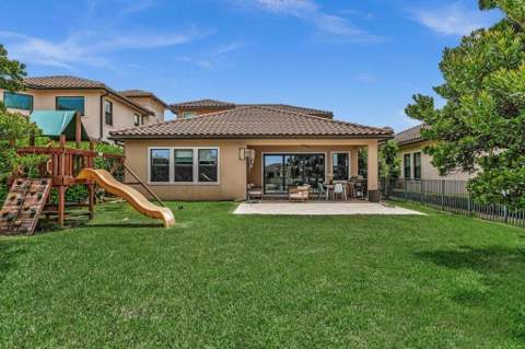 12143 S Baypoint Circle, Parkland FL - photo 9 of 119