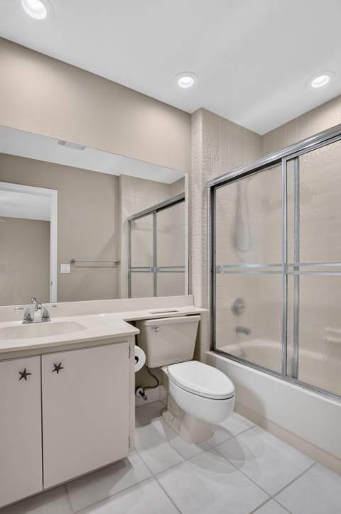 5726 Fox Hollow Drive #G, Boca Raton FL - photo 21 of 40