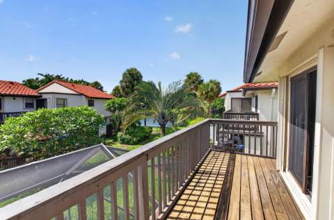 5726 Fox Hollow Drive #G, Boca Raton FL - photo 7 of 40