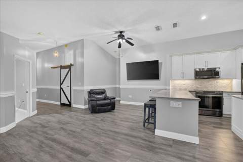 5435 NW 50th Court, Coconut Creek FL - photo 7 of 44
