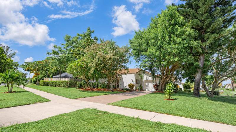 2 bedroom Single Family Residence at 980 Rainberry Lake Drive, Rainberry Lake Ph Iii-A, Delray Beach — photo 2