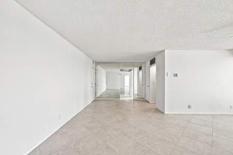 2715 N Ocean Boulevard #7D, Fort Lauderdale FL - photo 14 of 30