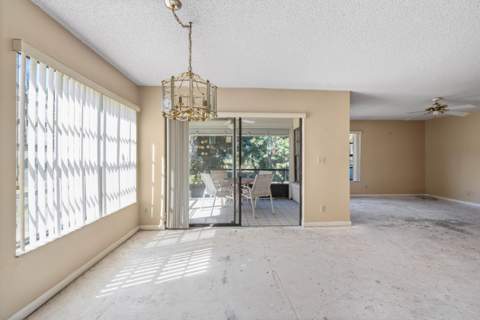 3237 Perimeter Drive #2512, Greenacres FL - photo 8 of 33