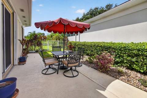 8390 E Garden Oaks Circle, Palm Beach Gardens FL - photo 9 of 109