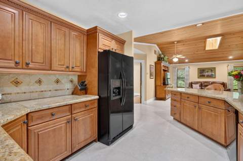 5673 SE Lamay Drive, Stuart FL - photo 17 of 42