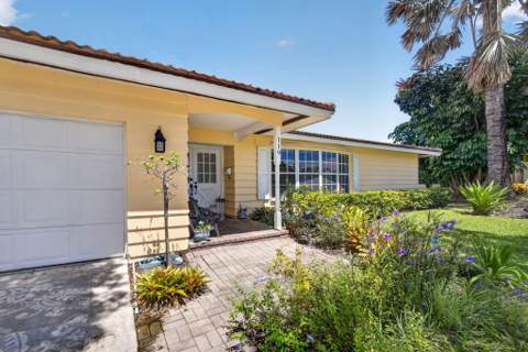 119 Cruiser Road, North Palm Beach FL - photo 6 of 54
