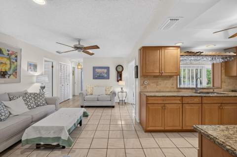 119 Cruiser Road, North Palm Beach FL - photo 15 of 54