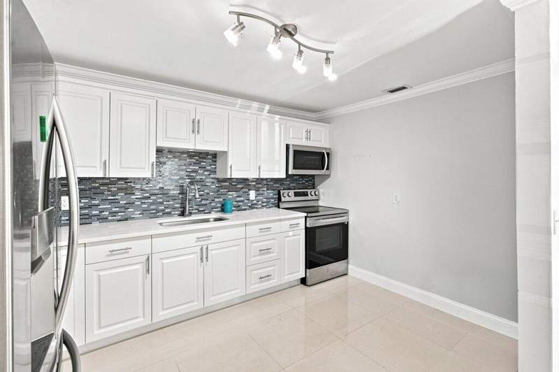 3 bedroom Single Family Residence at 809 N 22nd Street, Eldorado Subdivision, Fort Pierce — photo 4