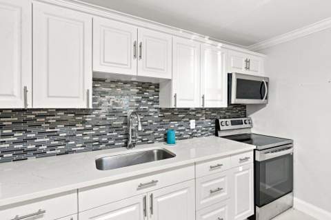 809 N 22nd Street, Fort Pierce FL - photo 6 of 30