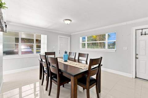 809 N 22nd Street, Fort Pierce FL - photo 9 of 30