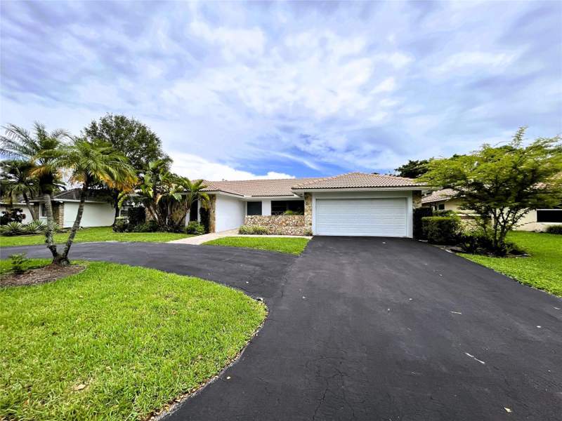 4 bedroom Single Family Residence at 11375 NW 19th Drive, Cypress Run, Coral Springs — photo 2