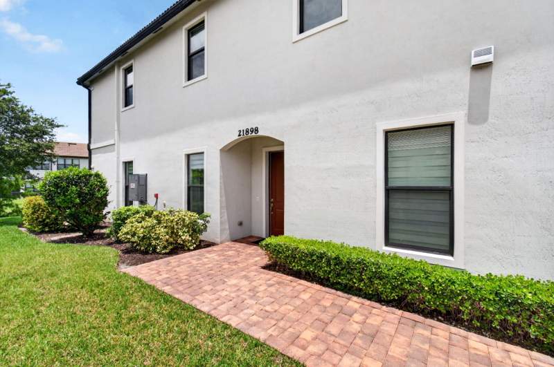 2 bedroom Condominium at 21898 Canadensis Circle, Boca Flores, Boca Raton — photo 2