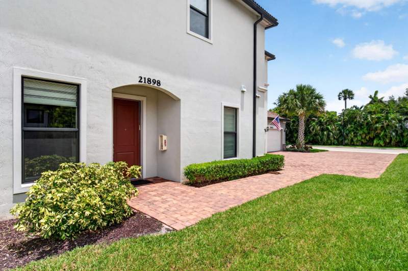 2 bedroom Condominium at 21898 Canadensis Circle, Boca Flores, Boca Raton — photo 3
