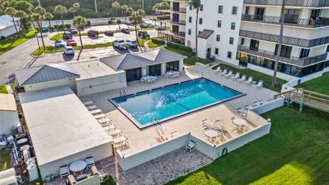 10044 S Ocean Drive #103, Jensen Beach FL - photo 6 of 28