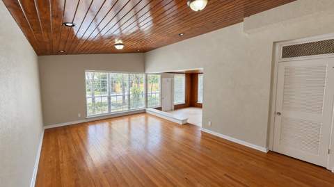 211 Dartmouth Drive, Lake Worth Beach FL - photo 8 of 25