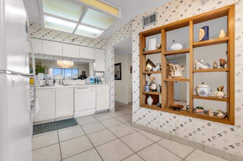 14460 Strathmore Lane #704, Delray Beach FL - photo 8 of 57