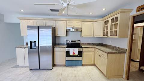 309 SE 4th Street, Dania Beach FL - photo 13 of 67