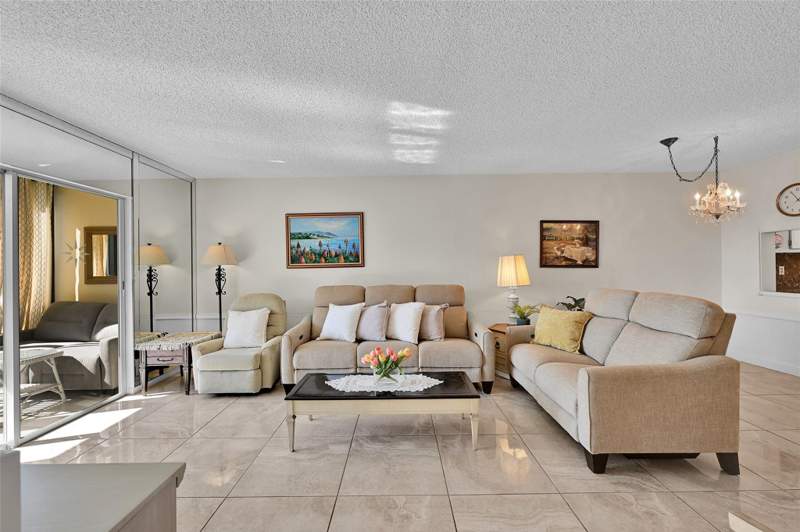 2 bedroom Condominium at 2350 NE 14th Street Causeway #609, GARDEN-AIRE VILLAGE SOUTH CONDO, Pompano Beach — photo 2